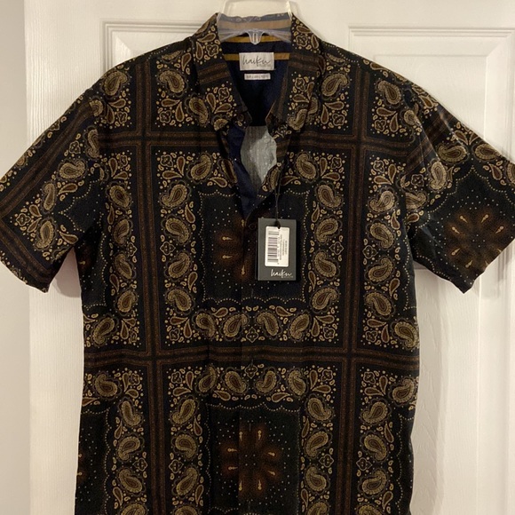 HAIKU Man Shirt size L length 30” bust 40”short sleeve - Picture 8 of 12